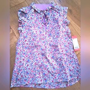 NWT Steve Madden Floral Top with Flutter Sleeve and Front Cut-out Size XS